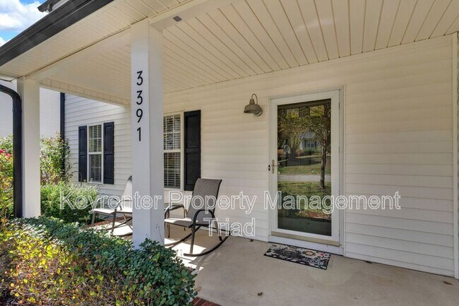 Building Photo - 3391 Valley Crossing Dr