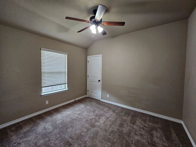 Building Photo - 6211 Newcastle Dr