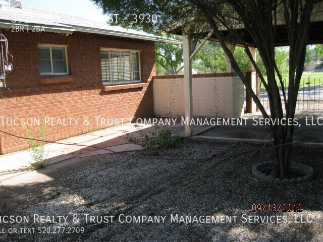 Building Photo - 3926-3930 E. 3RD ST-3930