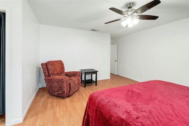 Building Photo - 11720 Running Fox Trail