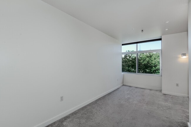 Building Photo - The Meriwether