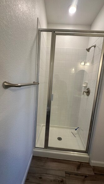 Bedroom and ensuite bath on Lower Level - 6964 Merseyside Ln