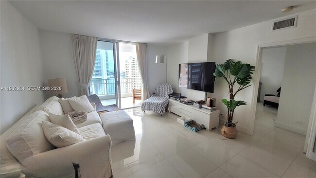Building Photo - 701 Brickell Key Blvd
