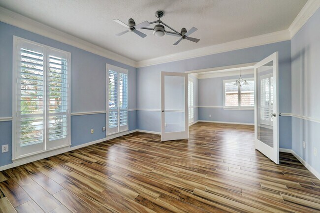 Building Photo - 20523 Riverside Pines Dr