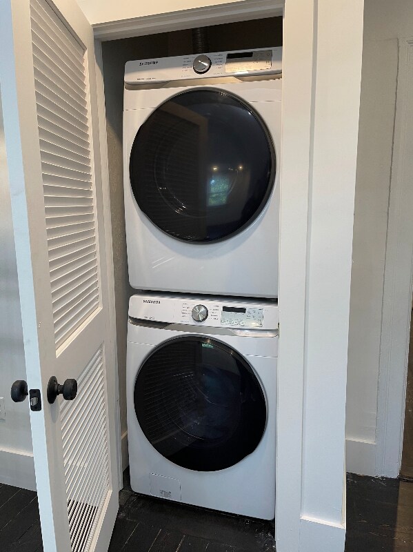 Building Photo - 8 Barnes St