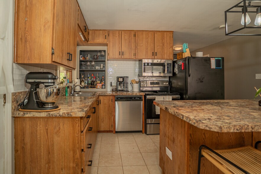 Building Photo - 103 Linden Dr