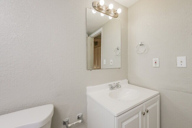 Building Photo - 1826 NW 85th St