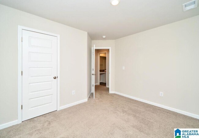 Building Photo - 211 Driftwood Ln