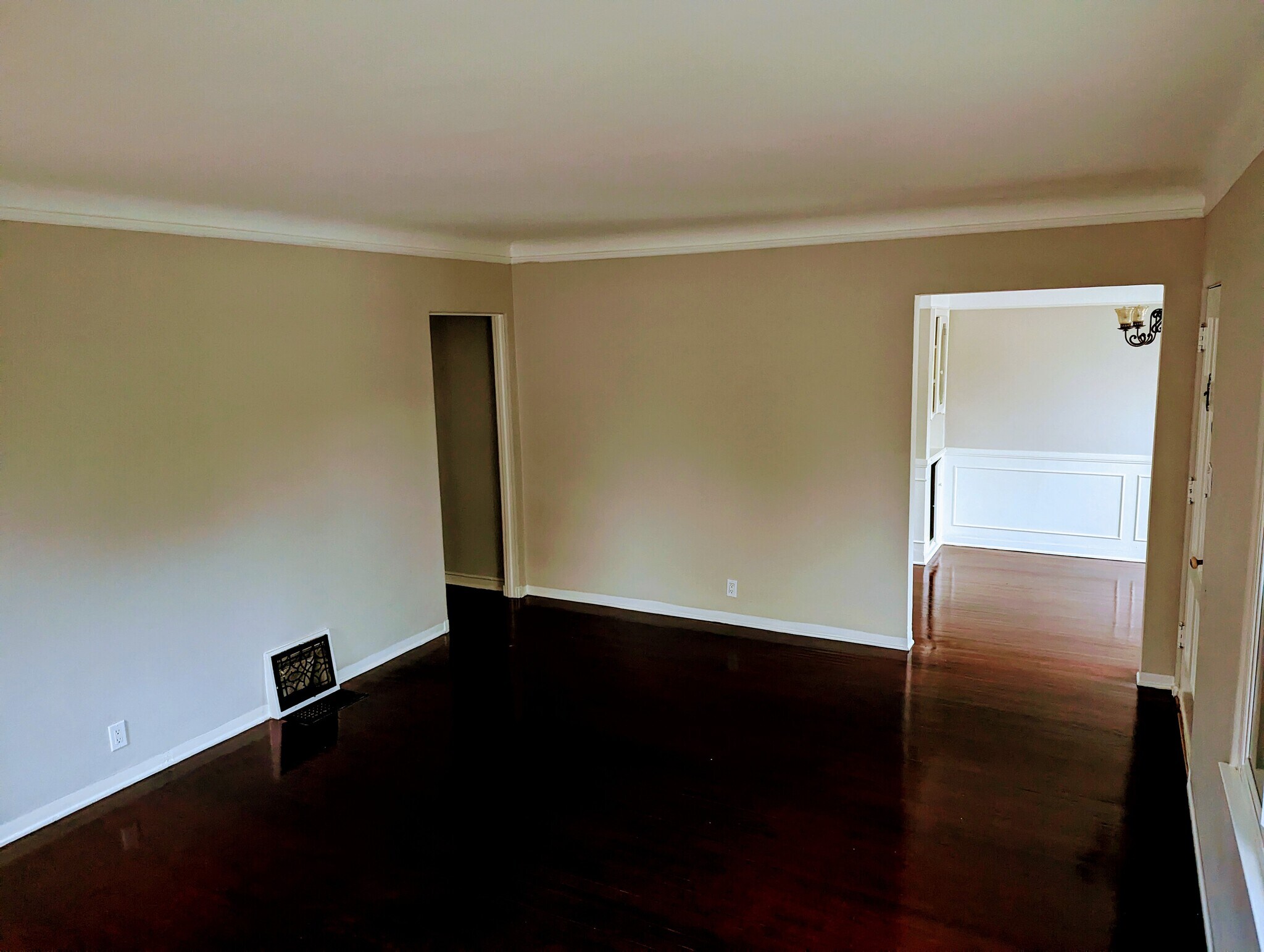 Living room - 1128 16th St