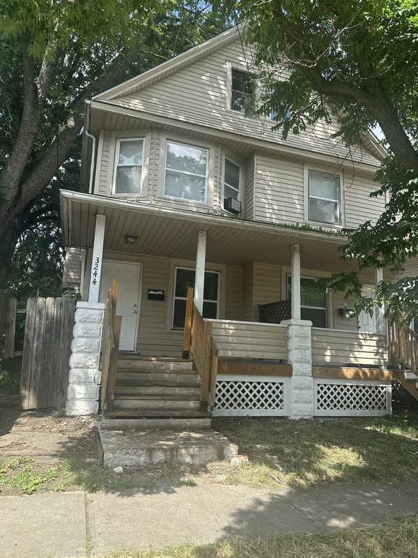 Primary Photo - 3244 W 92nd St