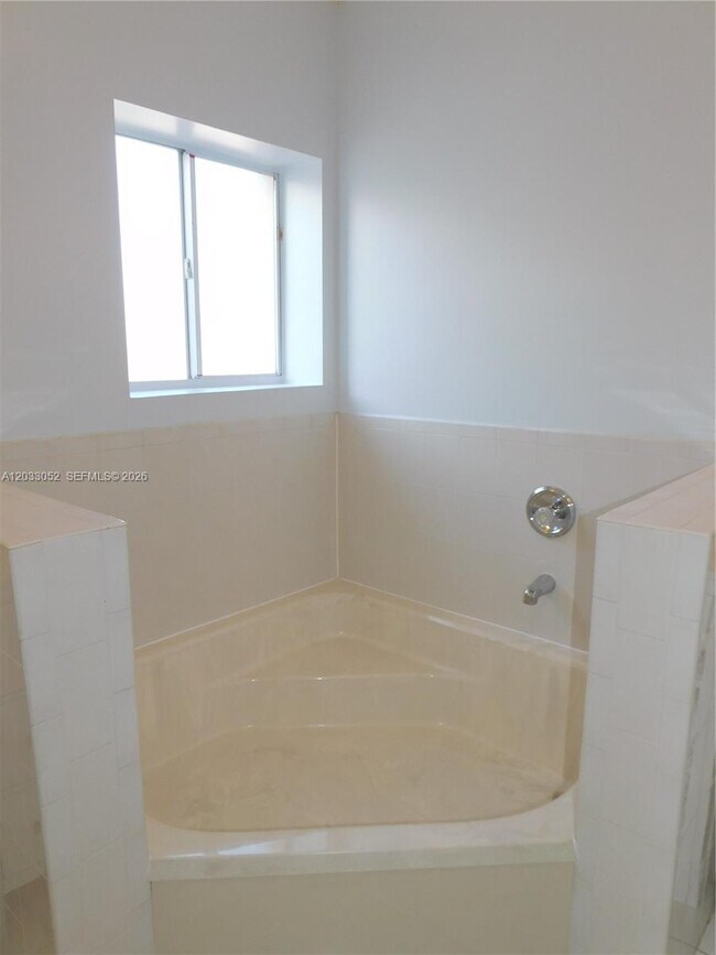 Building Photo - 15002 SW 161st Pl