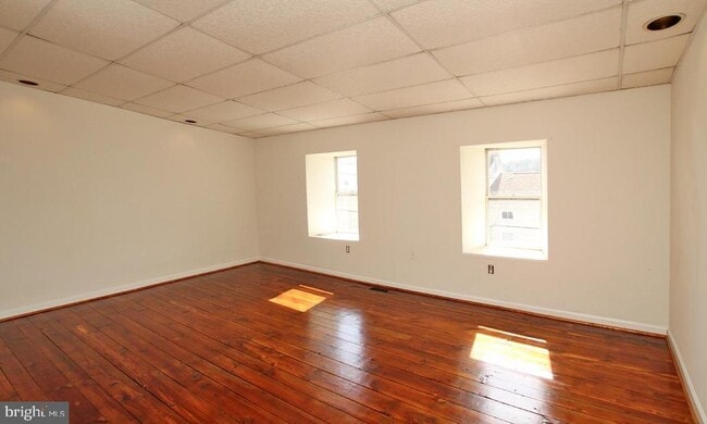 Building Photo - 4713 Umbria St