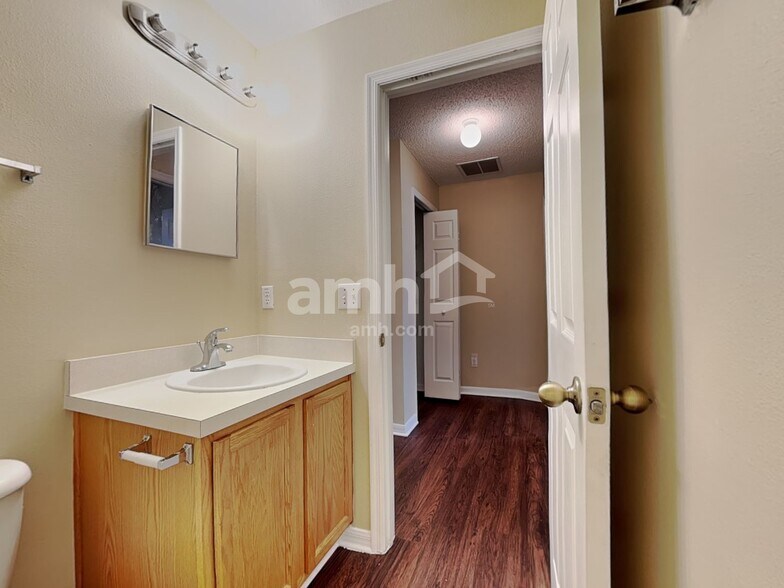 Building Photo - 14610 Rockledge Grove Ct