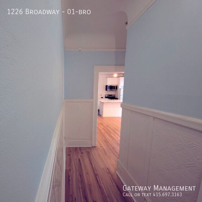 Building Photo - 1226 Broadway-01-bro