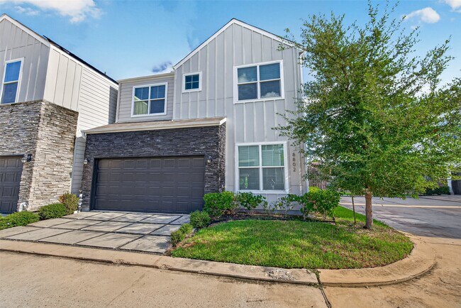 Building Photo - 8802 Hollister Pine Ct