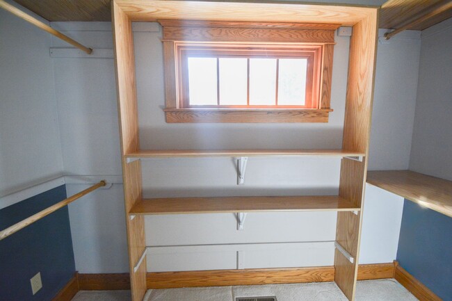 Building Photo - ALL UTILITIES PAID-NO LAWN CARE 4-Bedroom Home with Spacious Master Suite & Country Charm