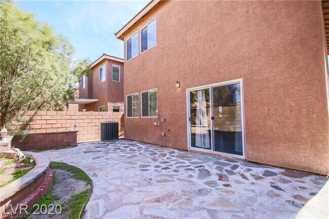 Building Photo - 9242 Grassy Weep Ct