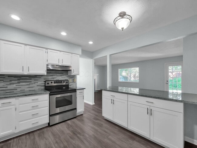 Building Photo - 5715 Longford Dr