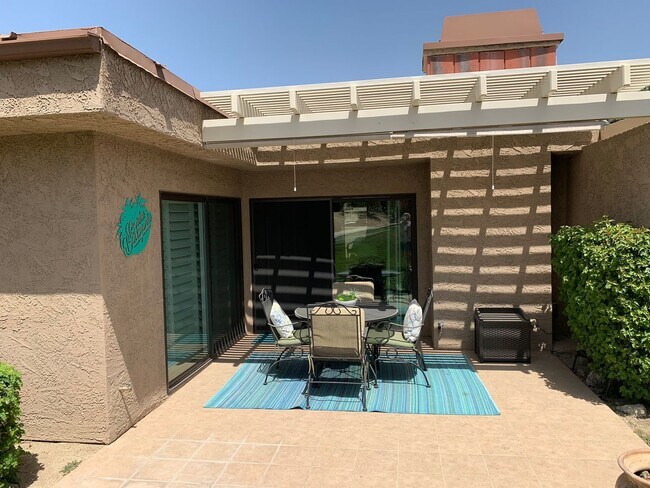 Building Photo - 48985 Wildwood Ln