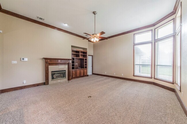 Building Photo - 5212 Estrella Ln