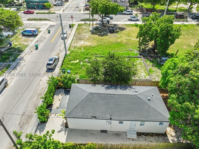 Building Photo - 1820 NW 63rd St