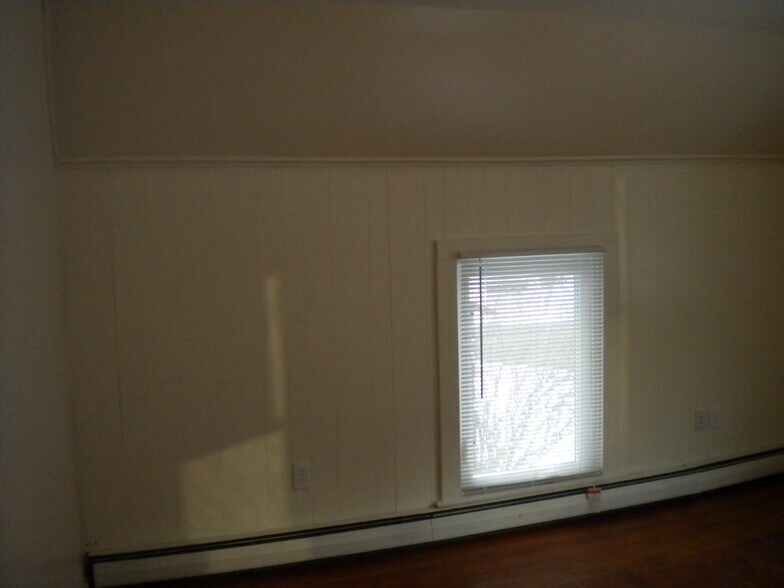 Building Photo - 254 Union St