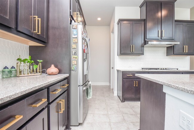 Building Photo - 8906 Luddenham Lilac Ln