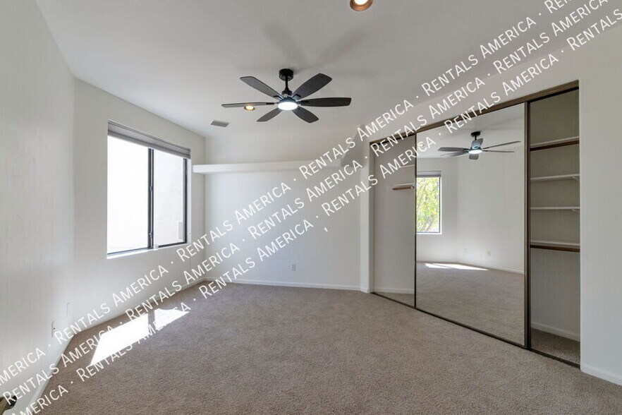Building Photo - 6445 N Silver Smith Pl