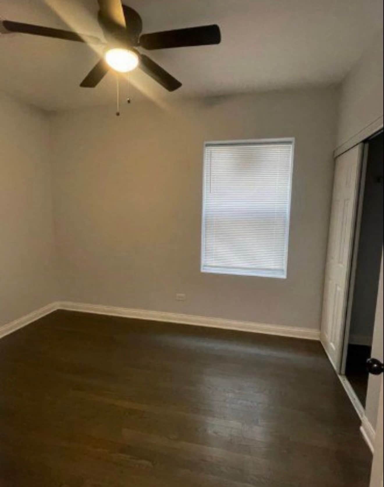 Building Photo - 7240 S Cornell Ave