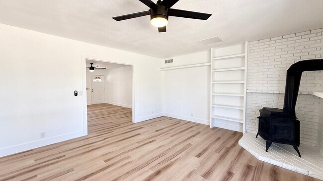 Building Photo - 4827 W Michigan Ave