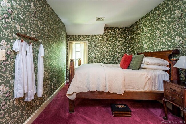 Building Photo - 21 Jericho Rd N