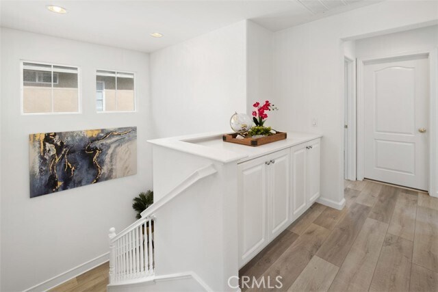 Building Photo - 201 Kensington