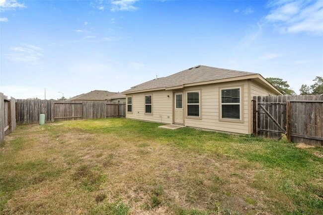 Building Photo - 21231 Bush Brook Bend Path