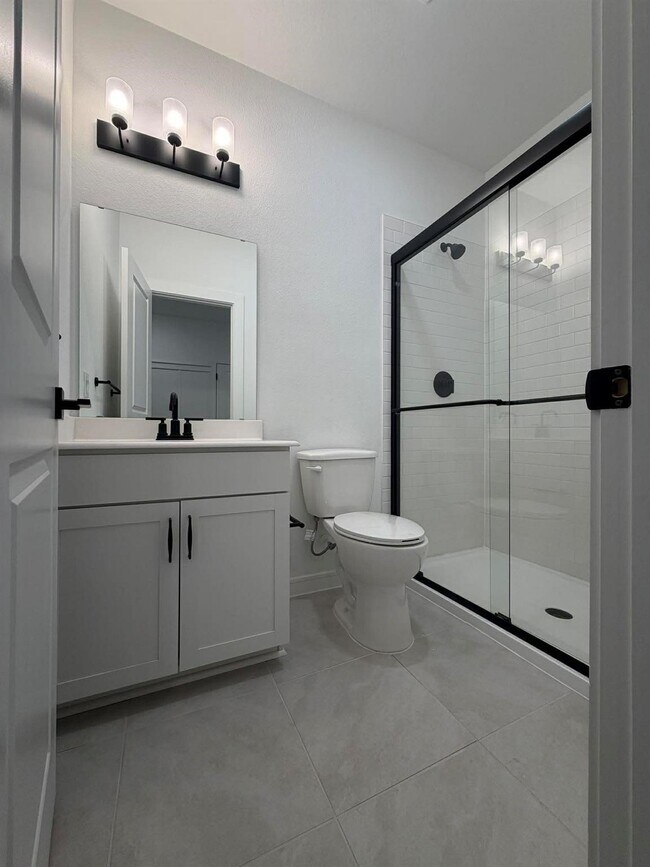 Building Photo - 4727 Bay Vista Dr