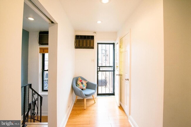 Building Photo - 242 Fairmount Ave