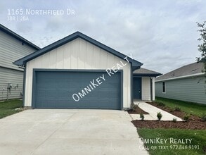 Building Photo - 1165 Northfield Dr