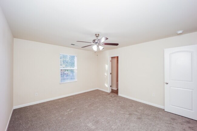 Building Photo - 12047 Quail Dr