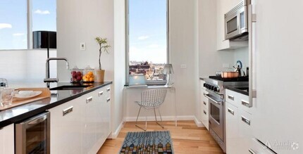 Building Photo - 0 bedroom in LONG ISLAND CITY NY 11109