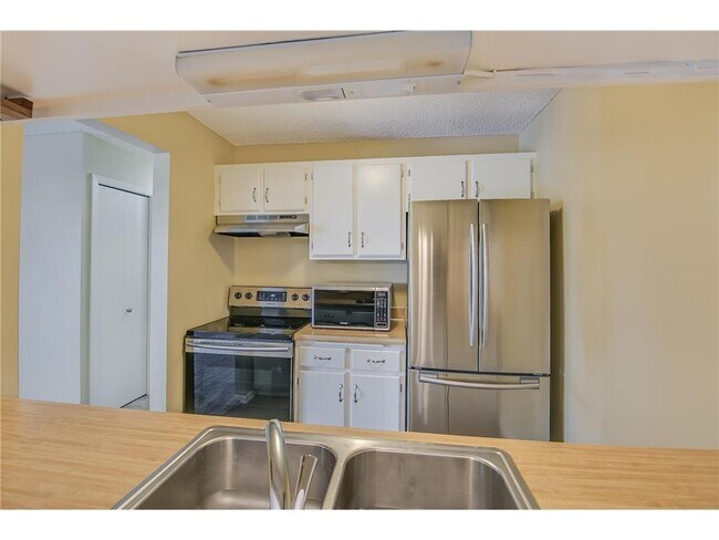 Building Photo - 4474 Cinnamon Ridge Trail