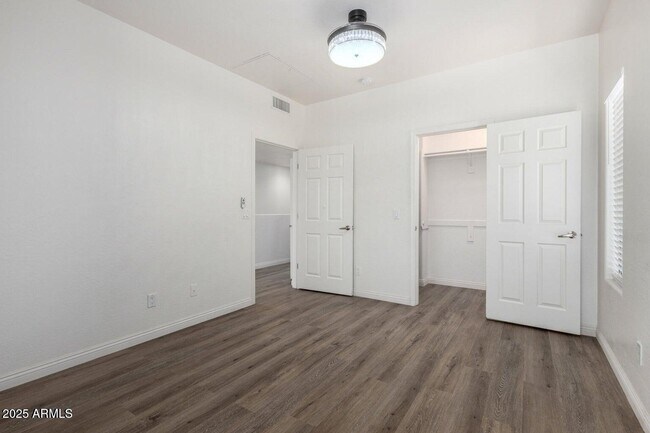 Building Photo - 21655 N 36th Ave