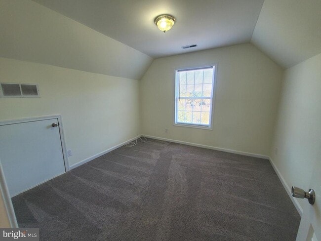 Building Photo - 110 Duck Creek Ln
