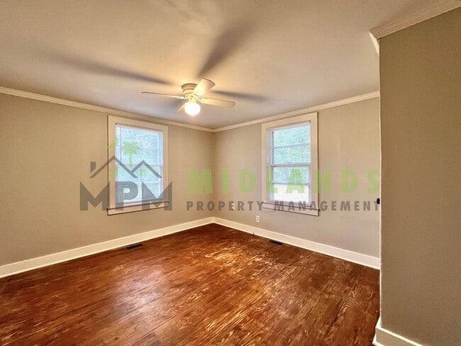 Building Photo - 135 Rivelon Rd