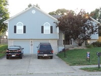Building Photo - 704 Brookside Dr