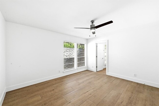 Building Photo - 6202 Laurel Valley Dr