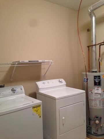 Building Photo - 15556 Empress Ave N