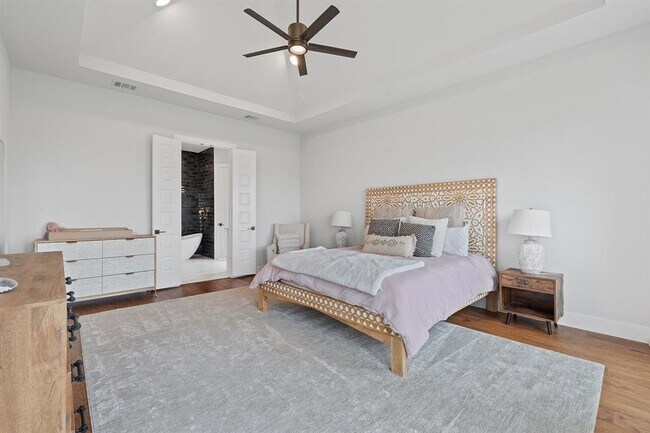 Building Photo - 8400 Ambergill Ct