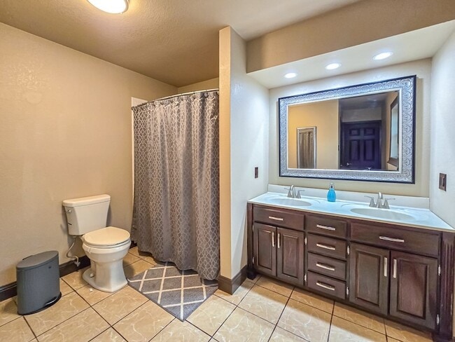 Building Photo - 2296 Maria Del Refugio Dr