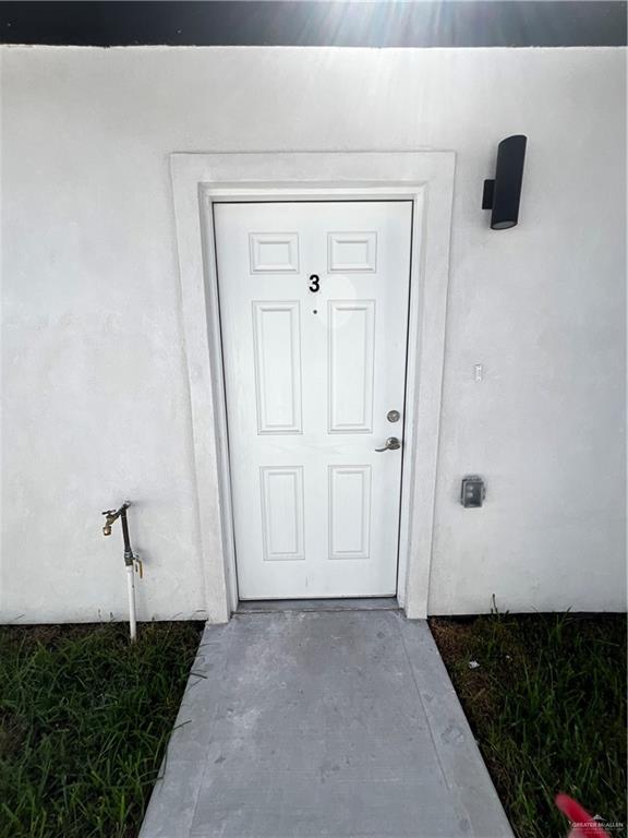 Building Photo - 15 Selena St