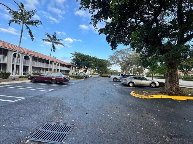 Building Photo - 11207 Royal Palm Blvd