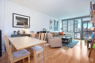 Building Photo - 1 bedroom in LONG ISLAND CITY NY 11109